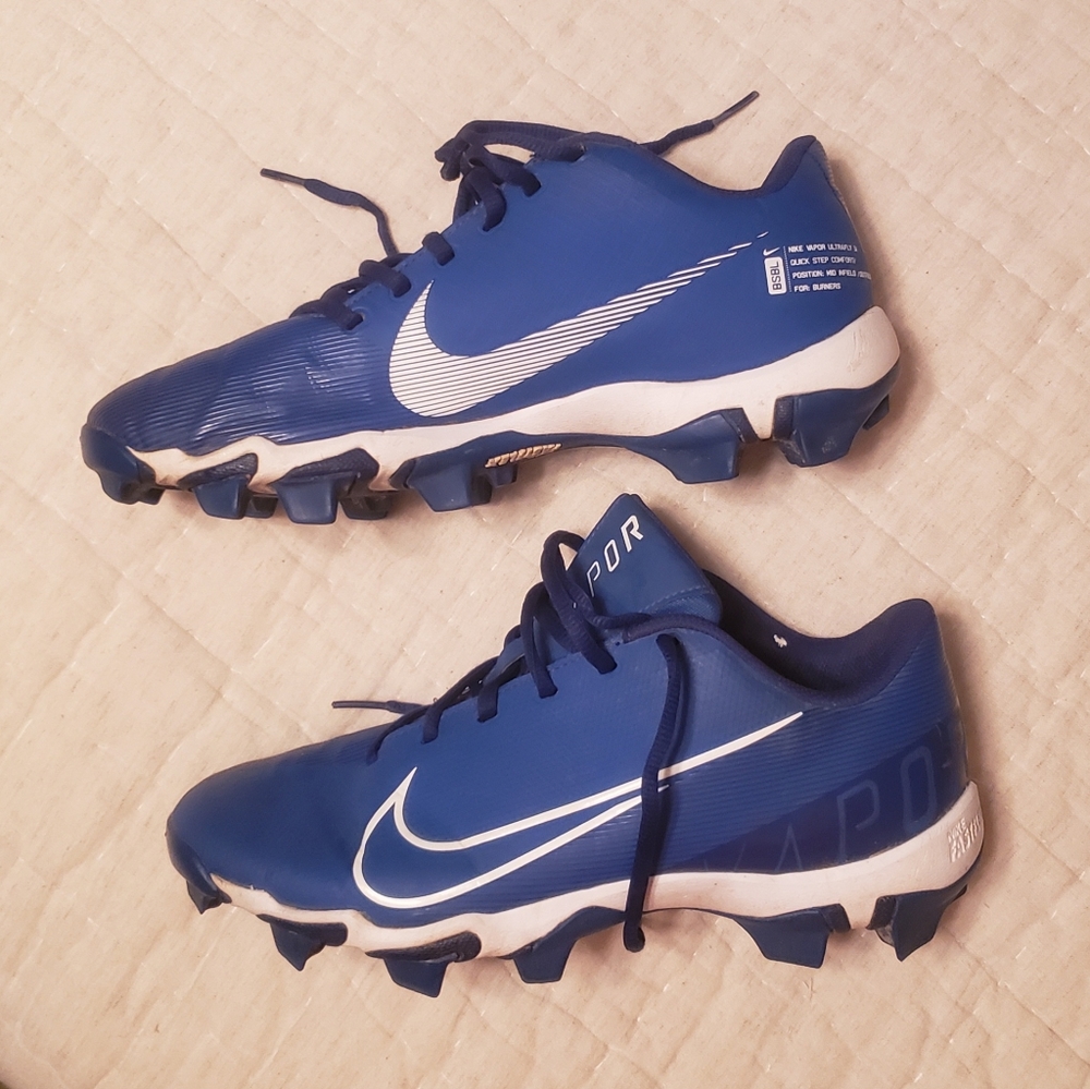 Nike baseball cleats